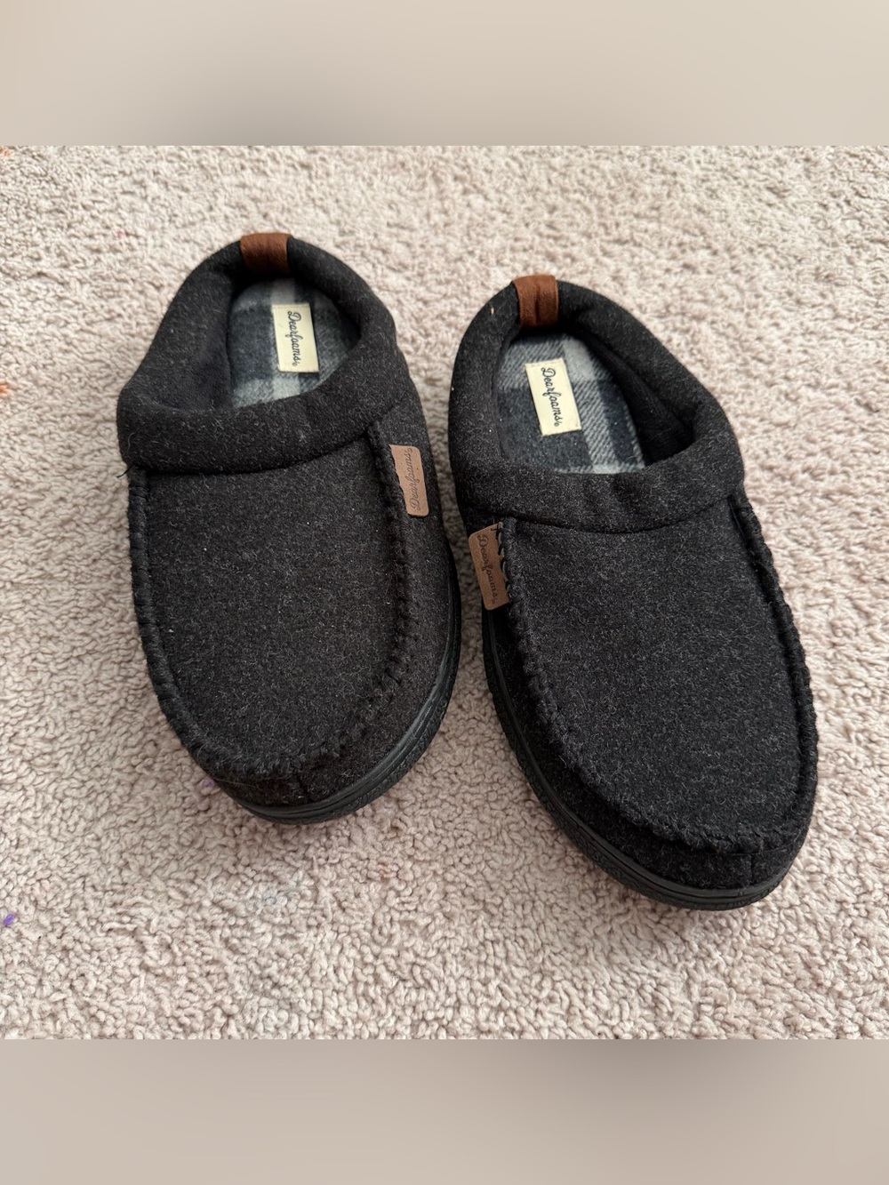 dearfoams Men’s Dark Gray Slip-On Plaid-Lined Moccasin Slippers